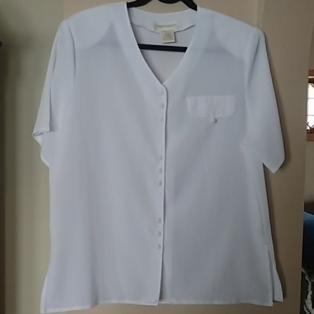Christie & Jill Short Sleeve Blouse.